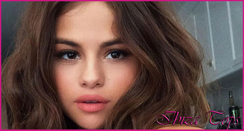 Selena Gomez Las 10 cantantes mas sexys Ibizatops Enero 2024