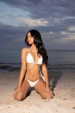 Escort Ibiza - VANESSA - Ibiza Tops