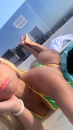 Escort Ibiza - JESSI - Ibiza Tops