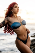 Escort Ibiza - AMY - Ibiza Tops