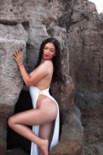Escort Ibiza - KATERIN - Ibiza Tops