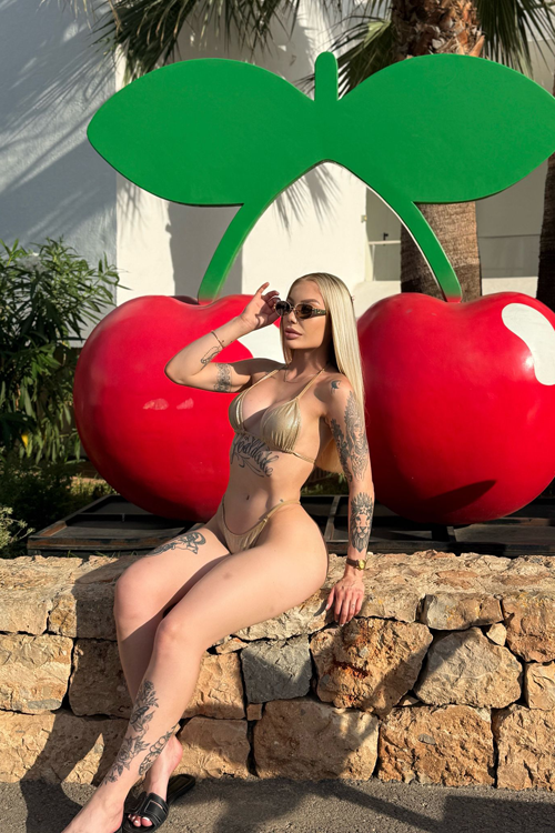 Escort Ibiza - ALICE - Ibiza Tops Escort Ibiza - ALICE - Ibiza Tops
