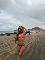 Escort Ibiza - VICKY - Ibiza Tops