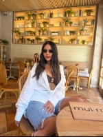 Escort Ibiza - GIO - Ibiza Tops