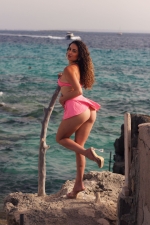 Escort Ibiza - YANIRA - Ibiza Tops
