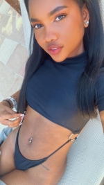 Escort Ibiza - NAOMI - Ibiza Tops