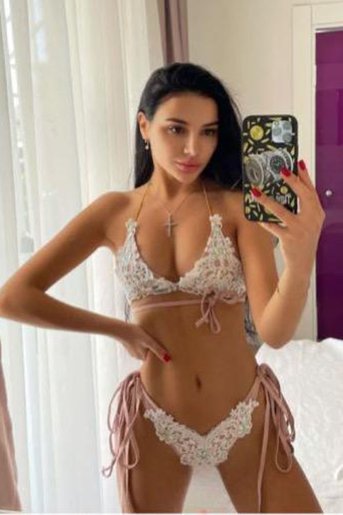 Escorts Ibiza - CAMILA