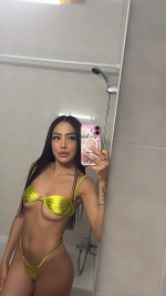 Escort Ibiza - ADHARA - Ibiza Tops