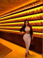 Escort Ibiza - CLOE - Ibiza Tops