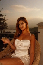 Escort Ibiza - JADE - Ibiza Tops