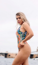 Escort Ibiza - VANESA - Ibiza Tops