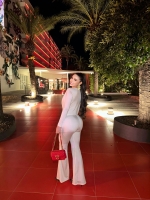 Escort Ibiza - VICKY - Ibiza Tops