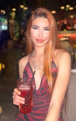 Escort Ibiza - AINOA - Ibiza Tops