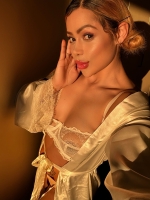Escort Ibiza - HANNA - Ibiza Tops