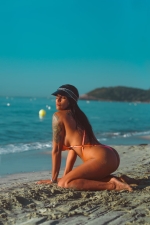 Escort Ibiza - CAROL - Ibiza Tops