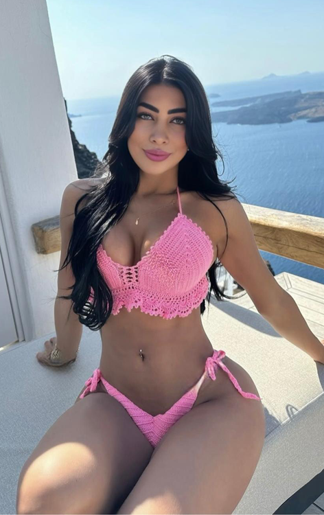 Escort Ibiza - VALENTINA - Ibiza Tops Escort Ibiza - VALENTINA - Ibiza Tops