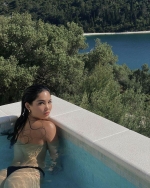 Escort Ibiza - NICOLE - Ibiza Tops