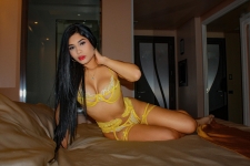 Escort Ibiza - SCARLETT - Ibiza Tops