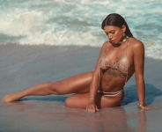 Escort Ibiza - VANESSA - Ibiza Tops