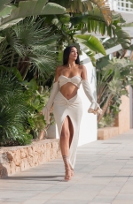 Escort Ibiza - VALERY - Ibiza Tops