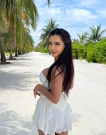 Escort Ibiza - NICOLE - Ibiza Tops