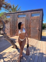Escort Ibiza - LUANA - Ibiza Tops