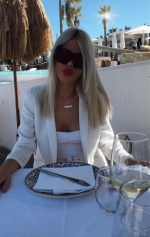 Escort Ibiza - SOL - Ibiza Tops