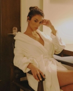 Escort Ibiza - LAURA - Ibiza Tops