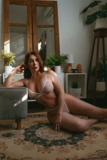 Escort Ibiza - ARIANA - Ibiza Tops