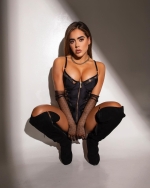 Escort Ibiza - LUNA - Ibiza Tops