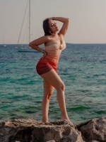 Escort Ibiza - LINDA - Ibiza Tops