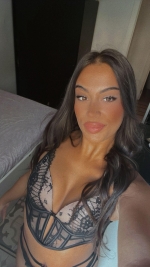 Escort Ibiza - PAMELA - Ibiza Tops