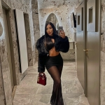 Escort Ibiza - MILU - Ibiza Tops