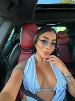 Escort Ibiza - MILU - Ibiza Tops
