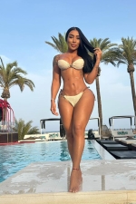 Escort Ibiza - MILU - Ibiza Tops