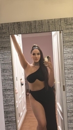 Escort Ibiza - YARA - Ibiza Tops