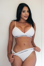 Escort Ibiza - HANNY - Ibiza Tops