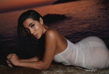 Escort Ibiza - ALISSON - Ibiza Tops