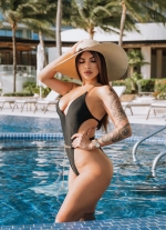 Escort Ibiza - AURA - Ibiza Tops