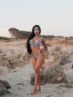 Escort Ibiza - LAYDY - Ibiza Tops